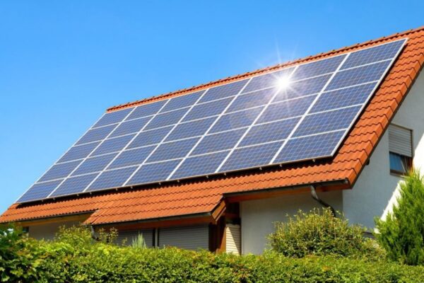 10 Motivos para investir em um Sistema de Energia Fotovoltaica.